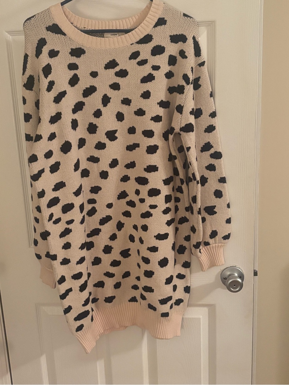 entro Cream and Black Leopard-Spot Scoop Neck Sweater Dress